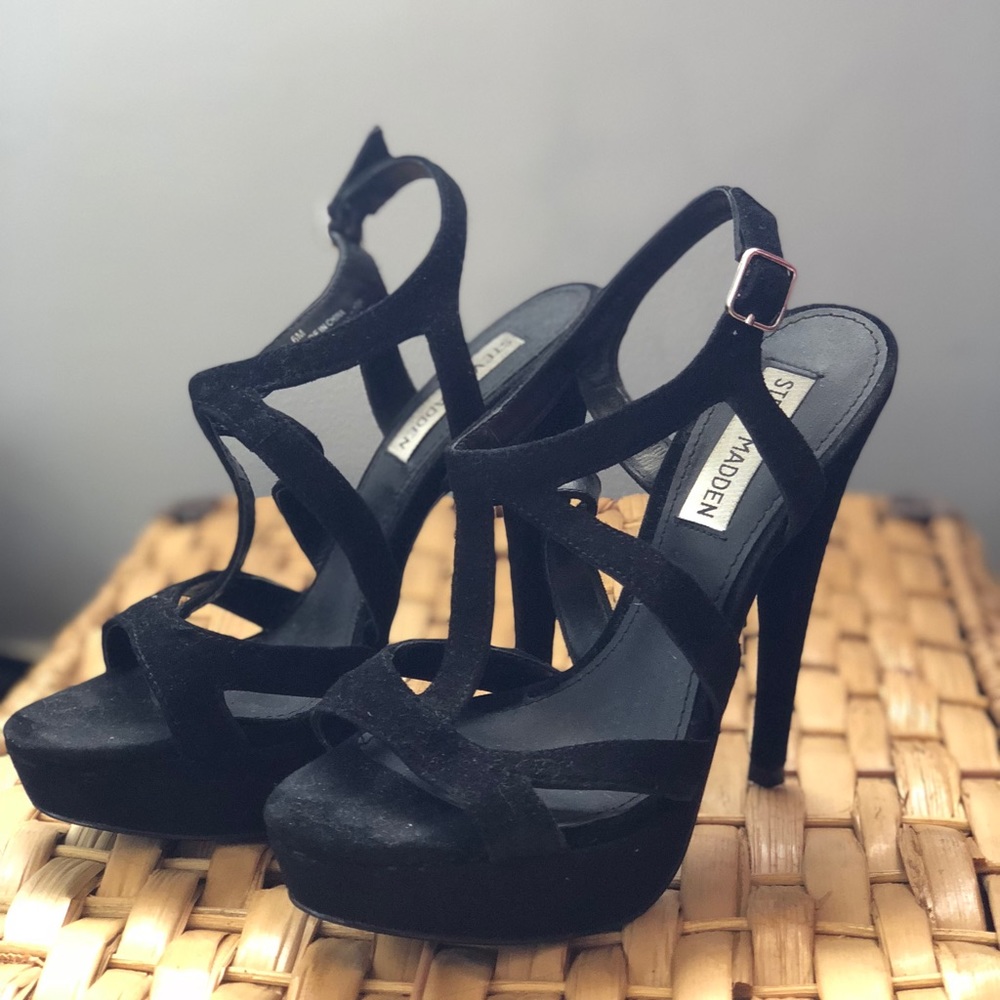 Worn once! Suede Black Steve Madden Heels